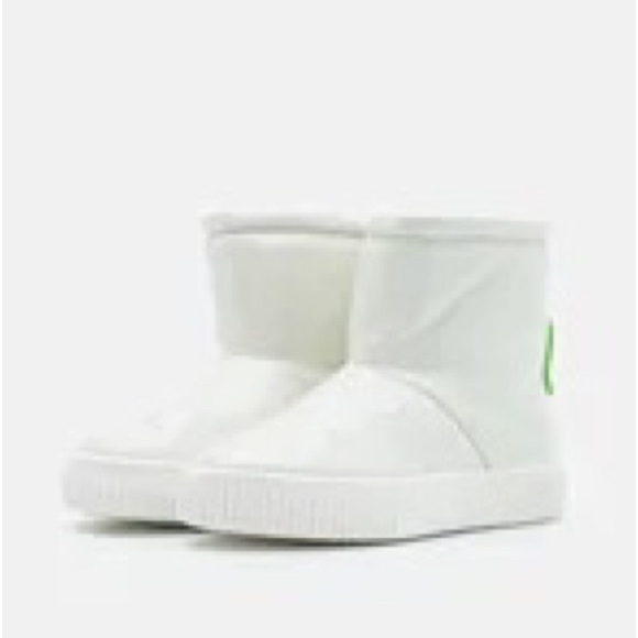 CHIARA Ferragni Logo Patch White Vinyl and Plush Lined Ankle Booties Size 39 - Picture 3 of 16